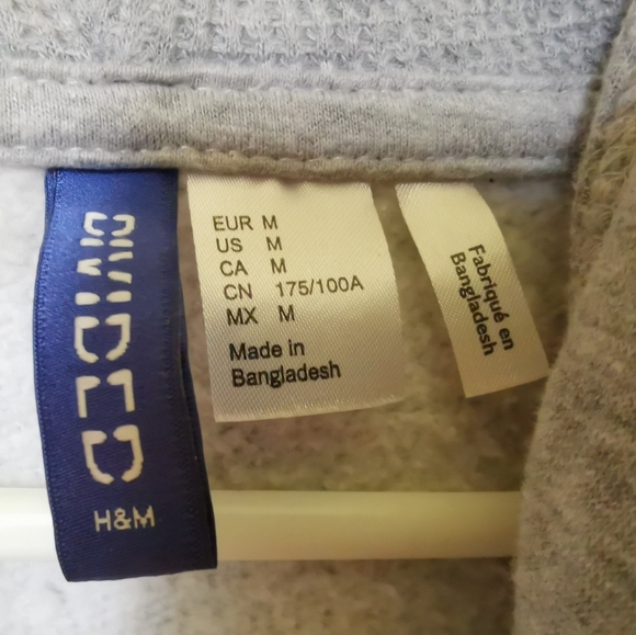 H&M Sleeveless Hoodie - Picture 3 of 3